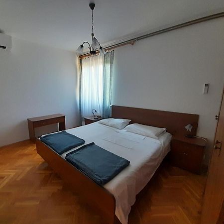 Rooms Biserka Baška Стая снимка