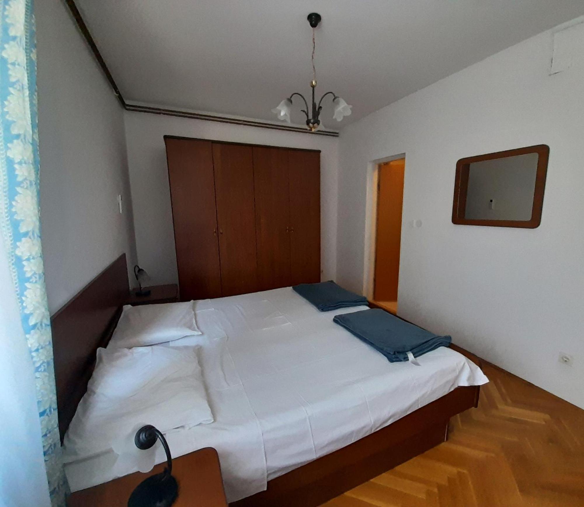 Rooms Biserka Baška Стая снимка