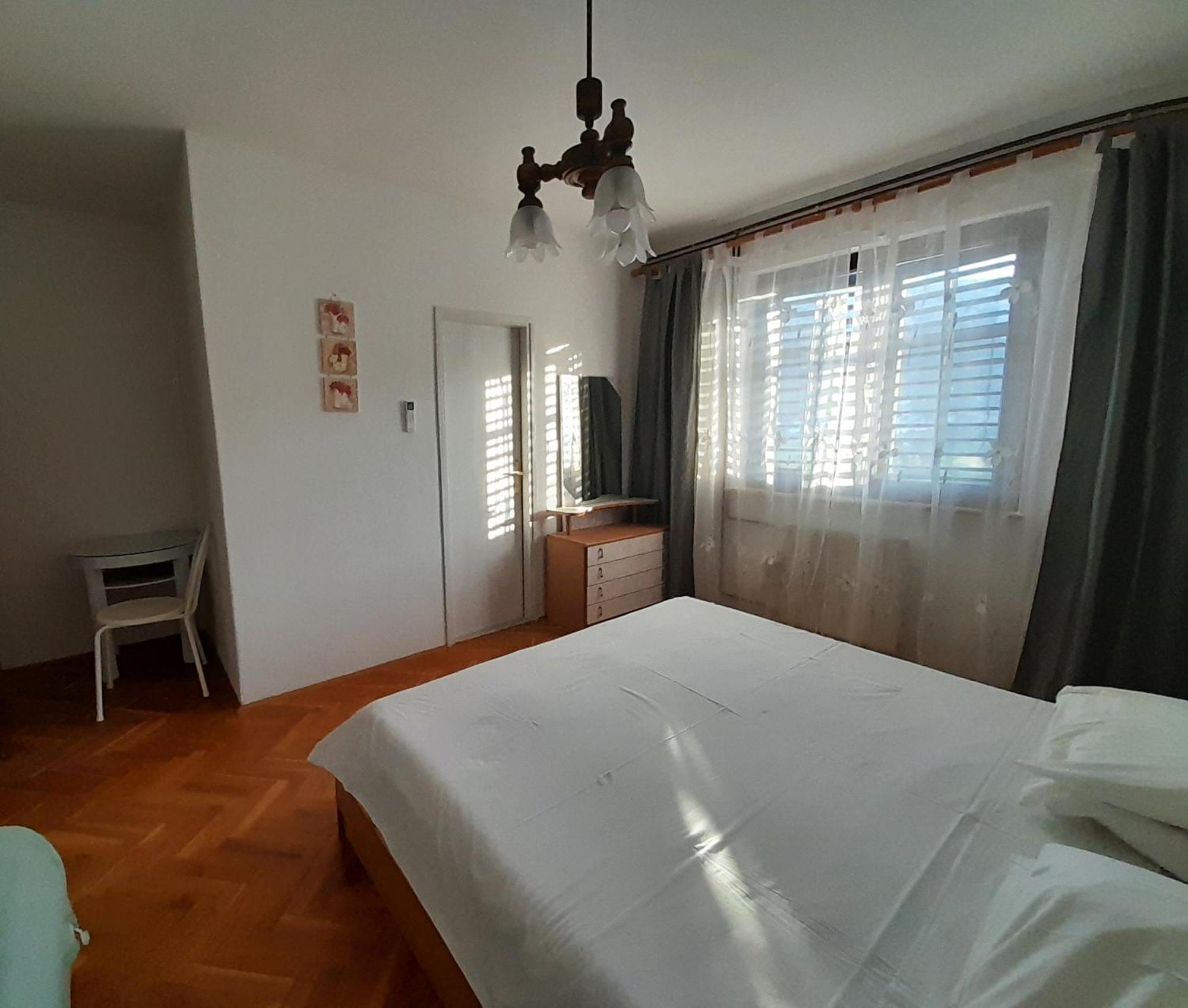 Rooms Biserka Baška Стая снимка